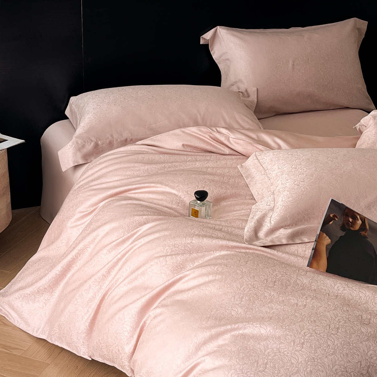 91家纺网 家纺一手货源 找家纺 群鹿家访 25年新款长绒棉简约款四件套 曼塔