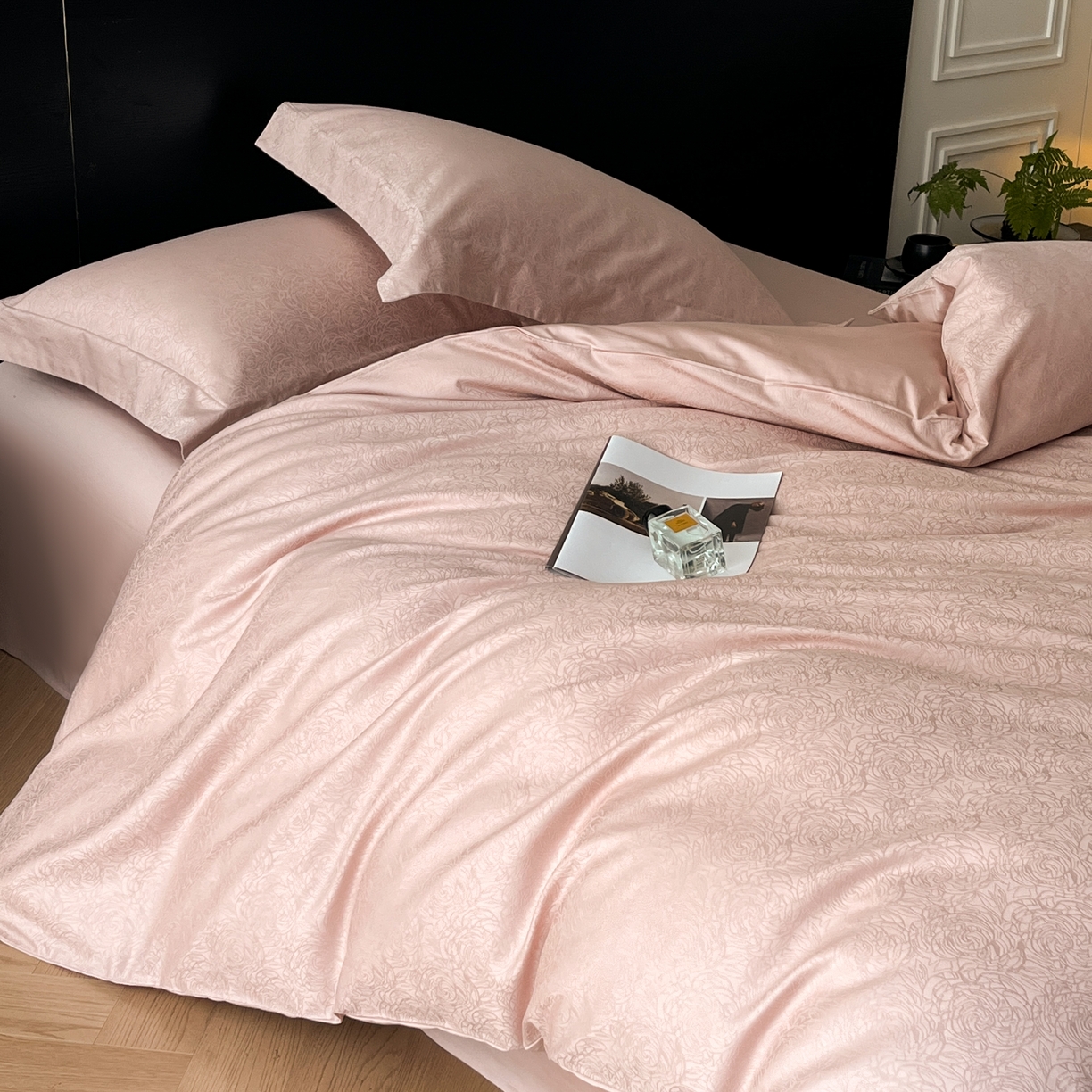 91家纺网 家纺一手货源 找家纺 群鹿家访 25年新款长绒棉简约款四件套 曼塔