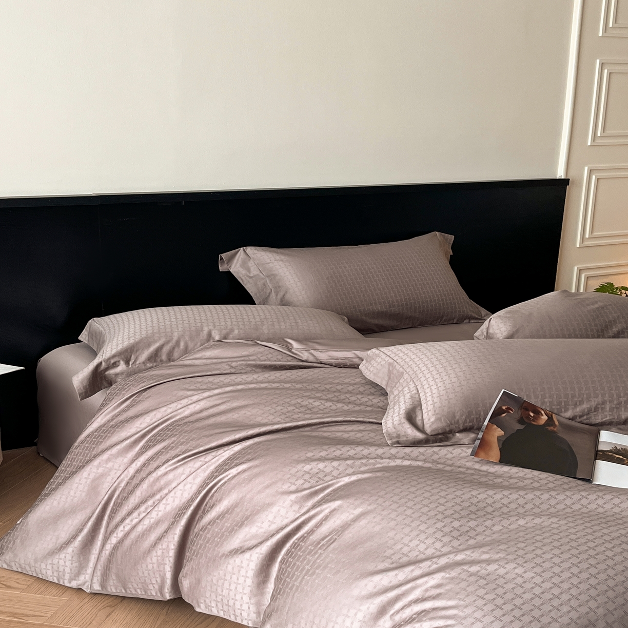 91家纺网 家纺一手货源 找家纺 群鹿家访 25年新款长绒棉简约款四件套 米娅