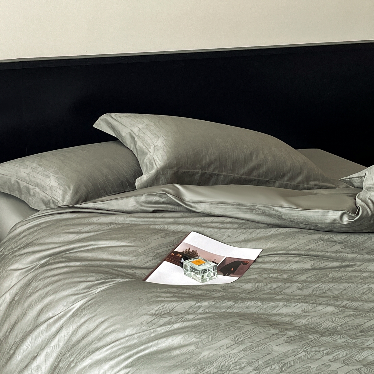 91家纺网 家纺一手货源 找家纺 群鹿家访 25年新款长绒棉简约款四件套 柔梦