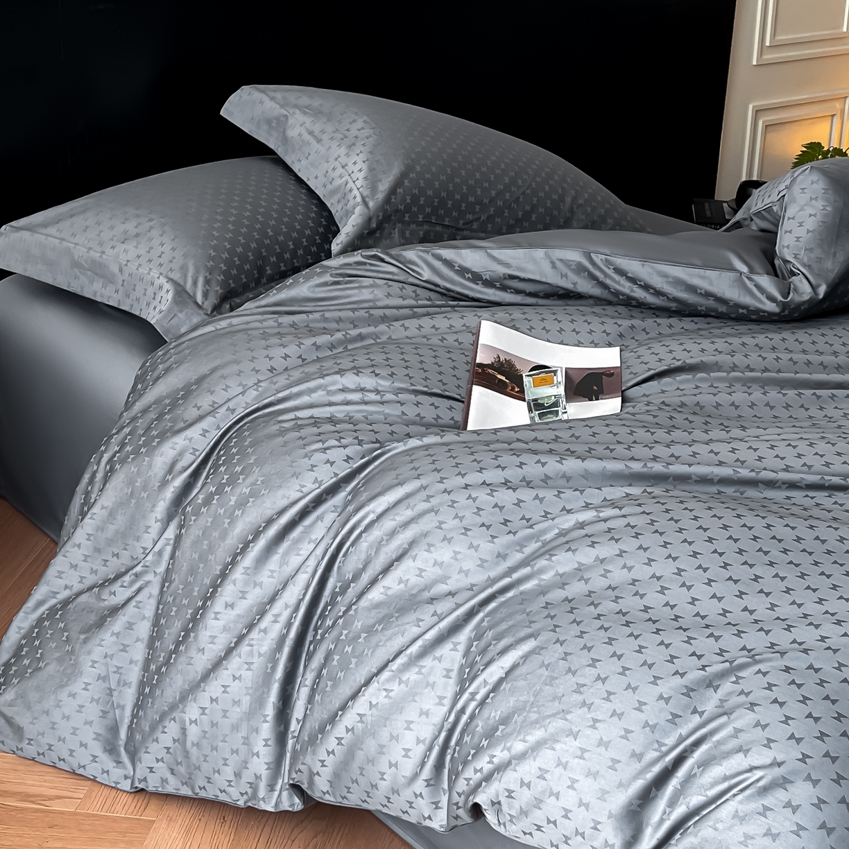 91家纺网 家纺一手货源 找家纺 群鹿家访 25年新款长绒棉简约款四件套 时间沙漏