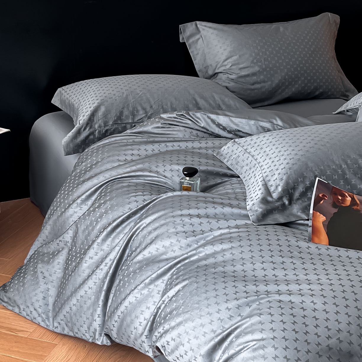 91家纺网 家纺一手货源 找家纺 群鹿家访 25年新款长绒棉简约款四件套 时间沙漏