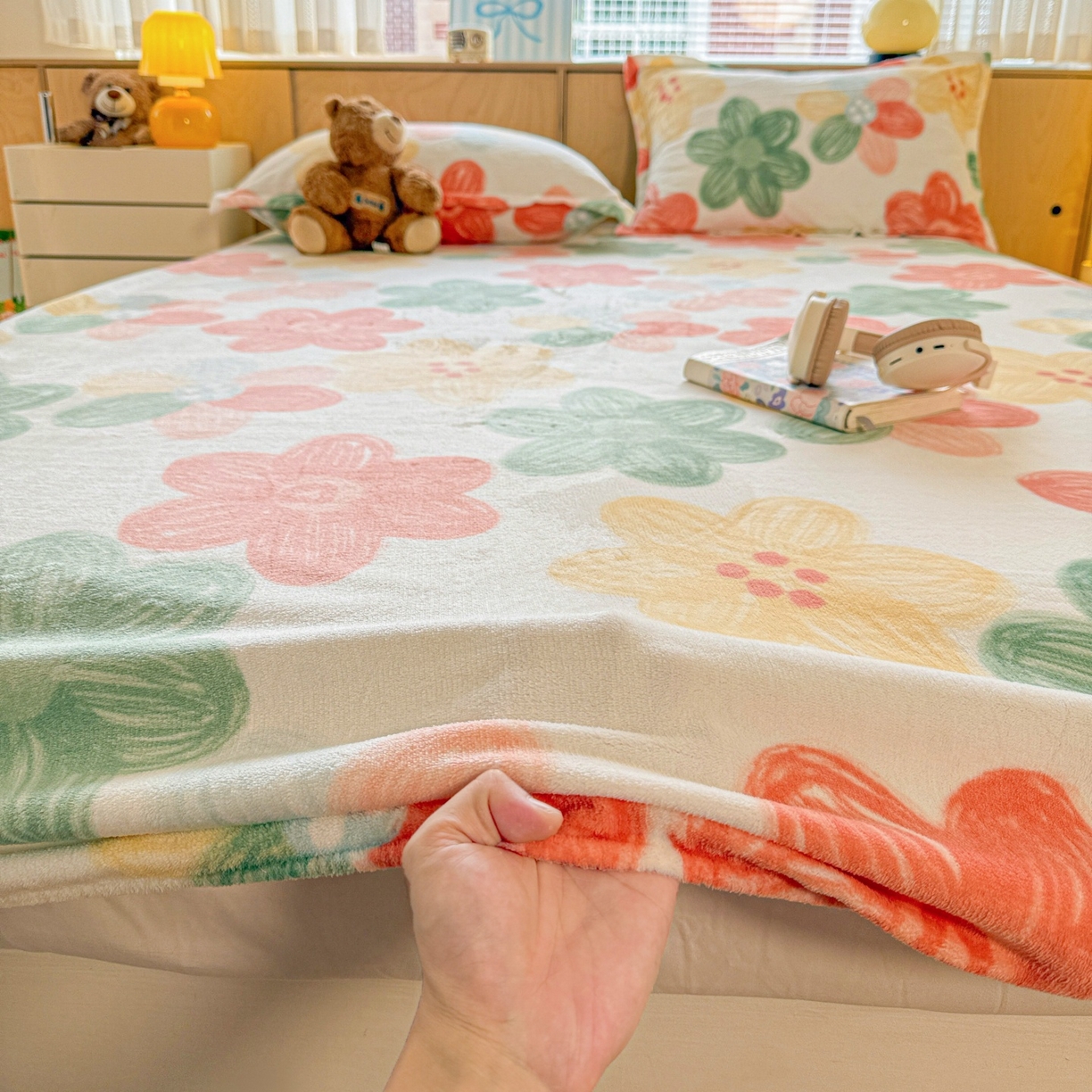 91家纺网 家纺一手货源 找家纺 名兮家居 2025新款高克重印花牛奶绒单床笠床笠单件 倾城