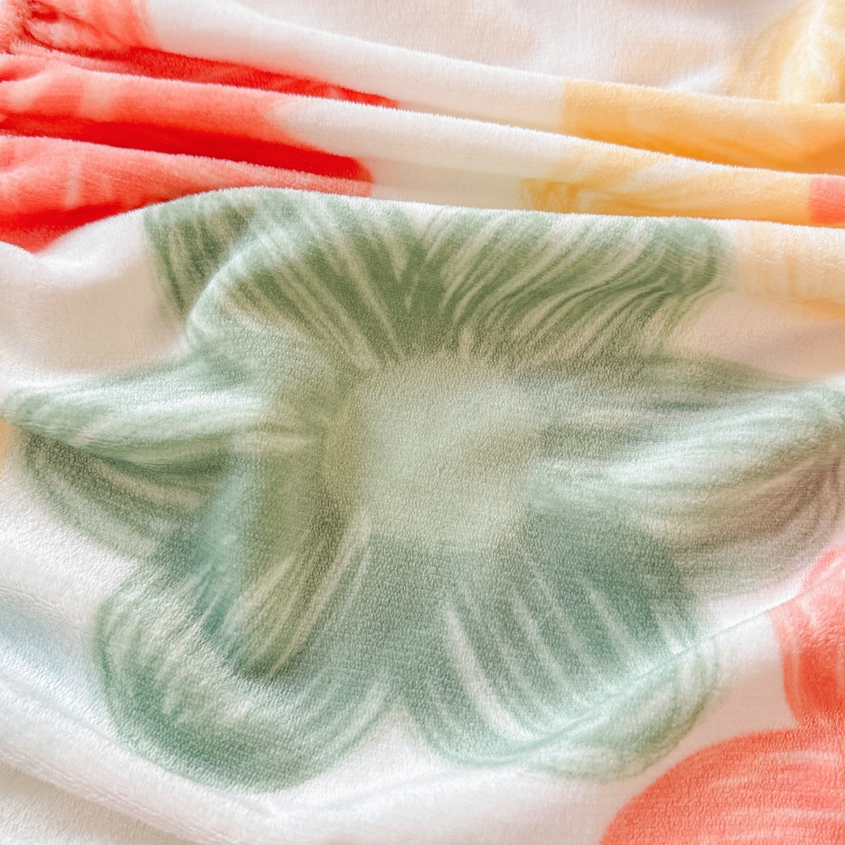 91家纺网 家纺一手货源 找家纺 名兮家居 2025新款高克重印花牛奶绒单床笠床笠单件 倾城