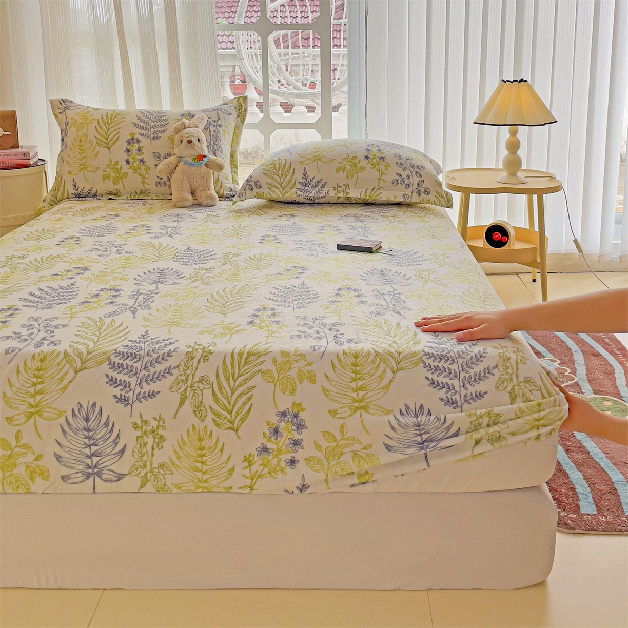 91家纺网 家纺一手货源 找家纺 名兮家居 2025新款高克重印花牛奶绒单床笠床笠单件 清新物语