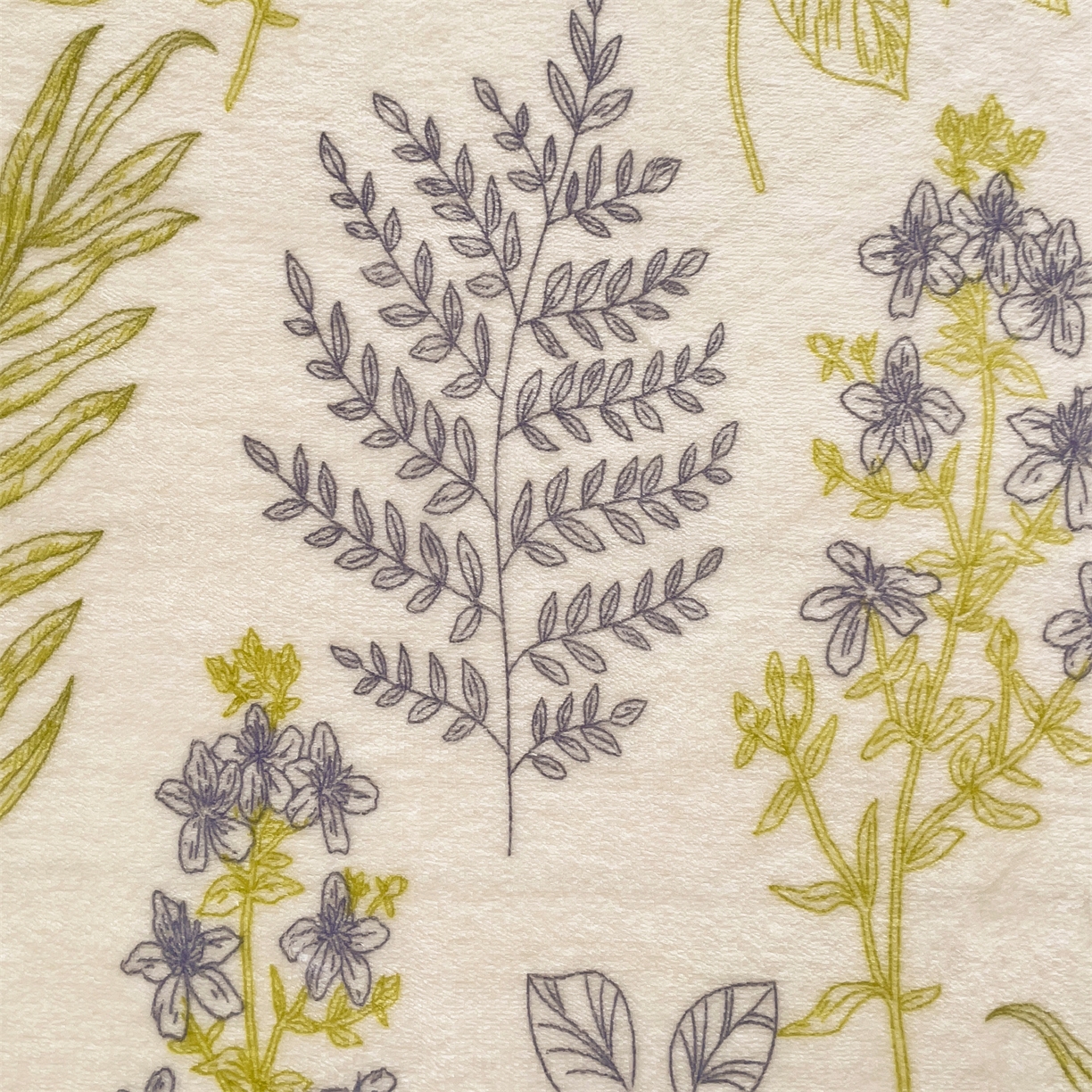 91家纺网 家纺一手货源 找家纺 名兮家居 2025新款高克重印花牛奶绒单床笠床笠单件 清新物语