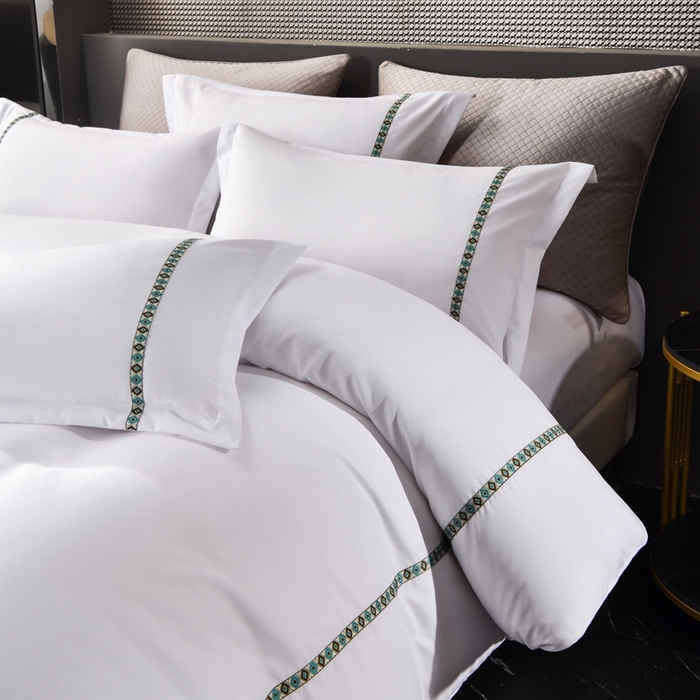 91家纺网 家纺一手货源 找家纺 啊雅家居 2026新款加厚磨毛织带绑带款民宿四件套 小织带绑带款