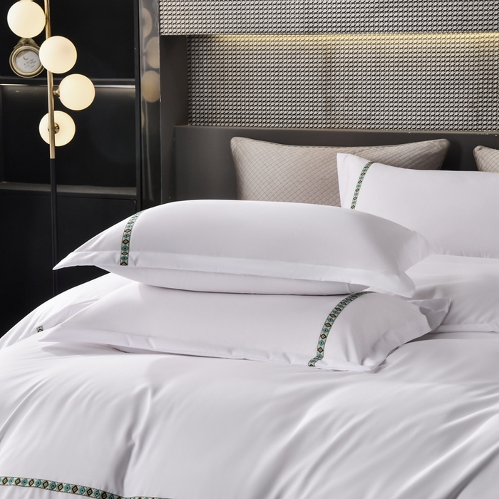 91家纺网 家纺一手货源 找家纺 啊雅家居 2026新款加厚磨毛织带绑带款民宿四件套 小织带绑带款