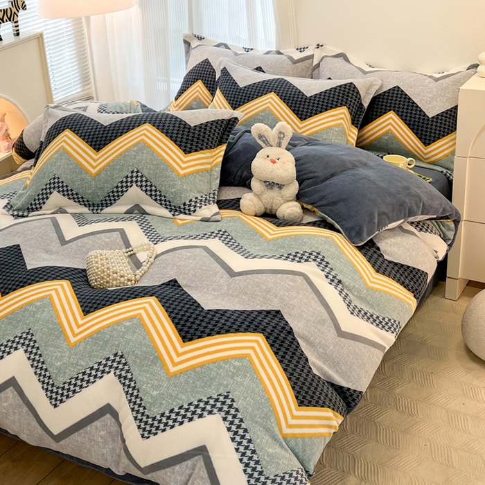 91家纺网 家纺一手货源 找家纺 寐居家纺 2025新款印花牛奶绒四件套 简约格