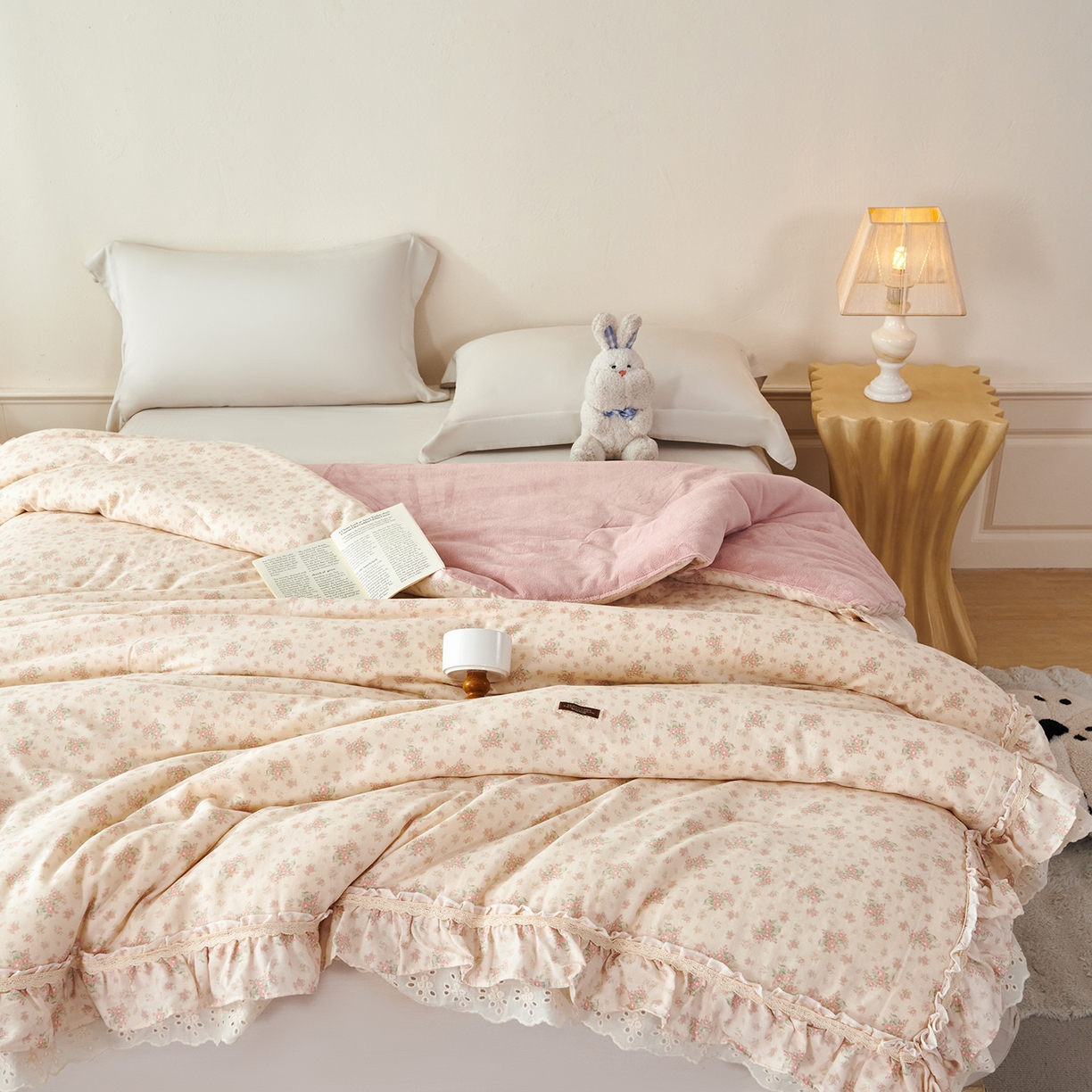 91家纺网 家纺一手货源 找家纺 （总）优希家纺 2025新款秘境花园春秋被被子被芯