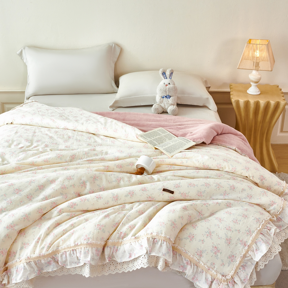 91家纺网 家纺一手货源 找家纺 （总）优希家纺 2025新款秘境花园春秋被被子被芯