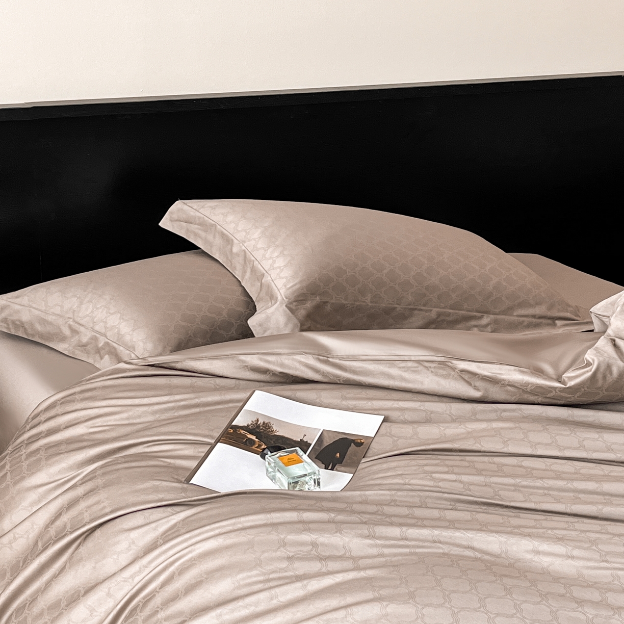 91家纺网 家纺一手货源 找家纺 群鹿家访 25年新款长绒棉简约款四件套 艺维