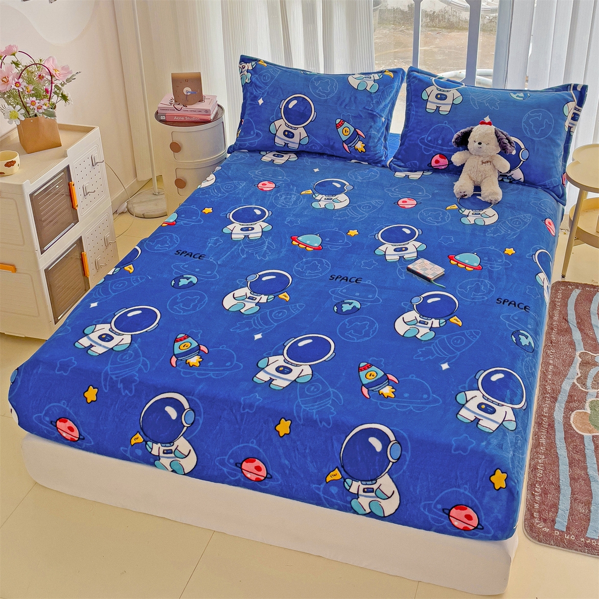 91家纺网 家纺一手货源 找家纺 名兮家居 2025新款高克重印花牛奶绒单床笠床笠单件 太空人