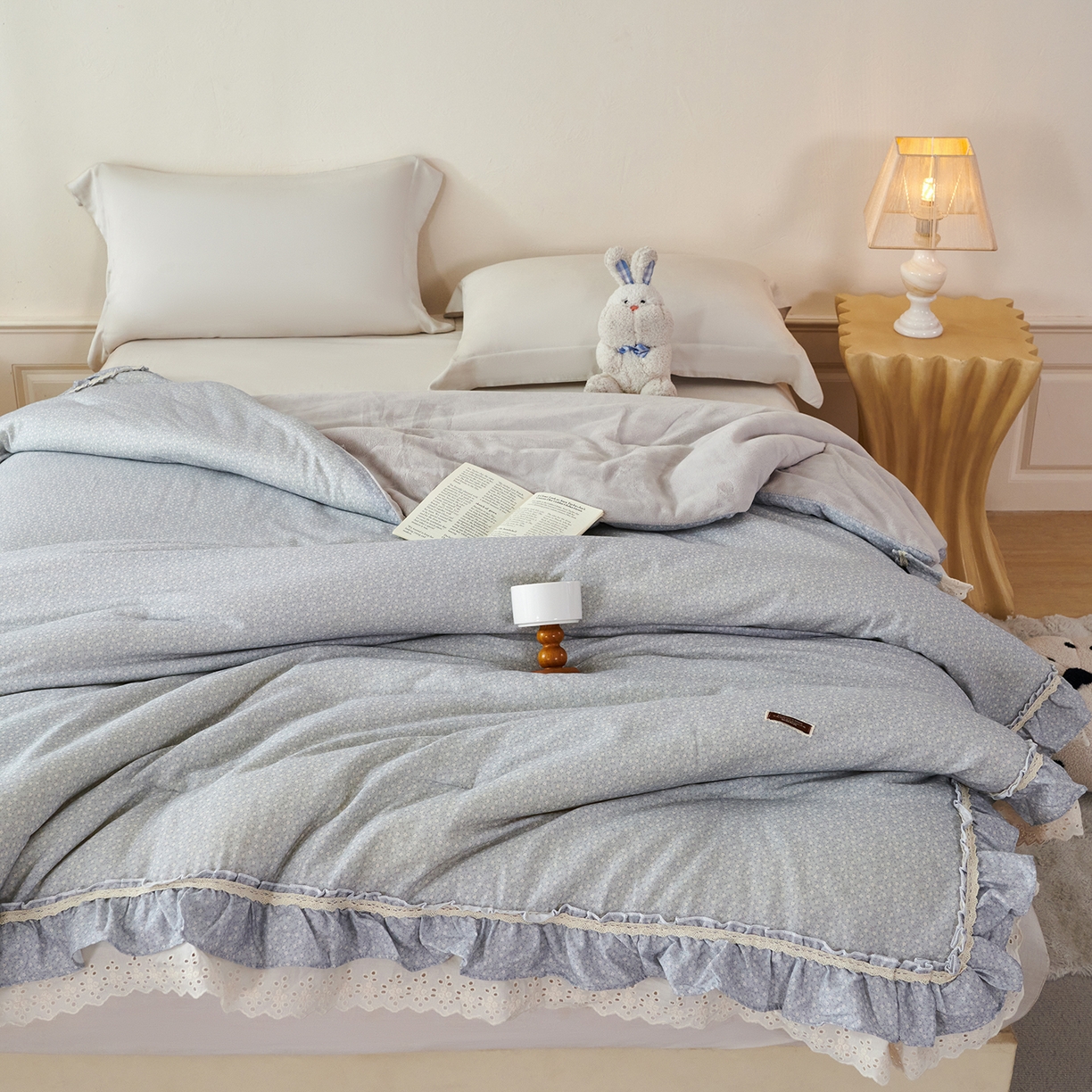 91家纺网 家纺一手货源 找家纺 （总）优希家纺 2025新款秘境花园春秋被被子被芯