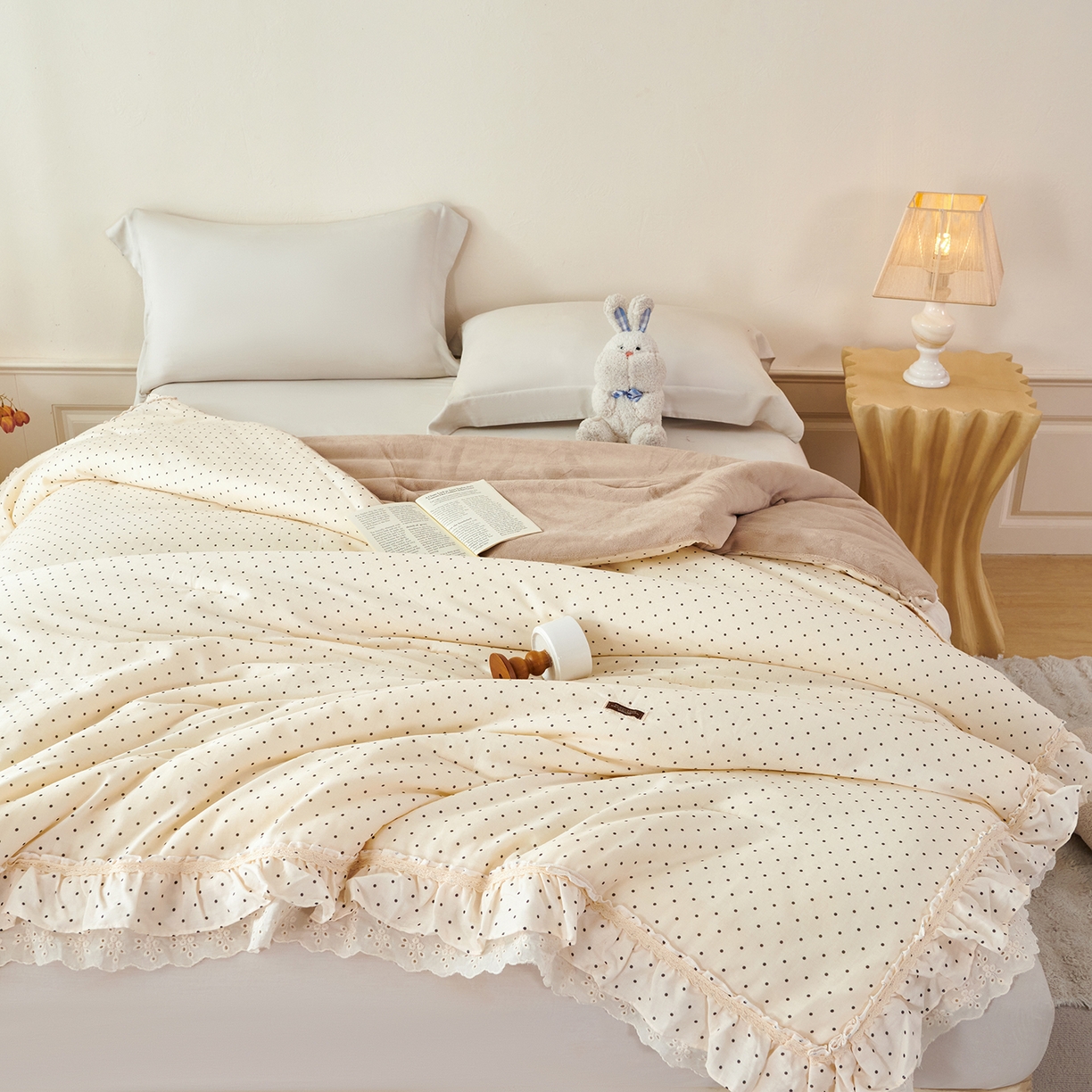 91家纺网 家纺一手货源 找家纺 （总）优希家纺 2025新款秘境花园春秋被被子被芯