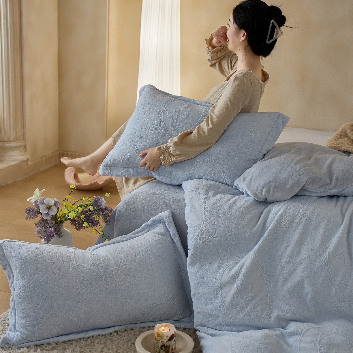 91家纺网 家纺一手货源 找家纺 （总）亿梵家居 2025秋冬新款A类全消光牛奶绒立体5D雕花绒四件套-风格一 （提供买家秀）