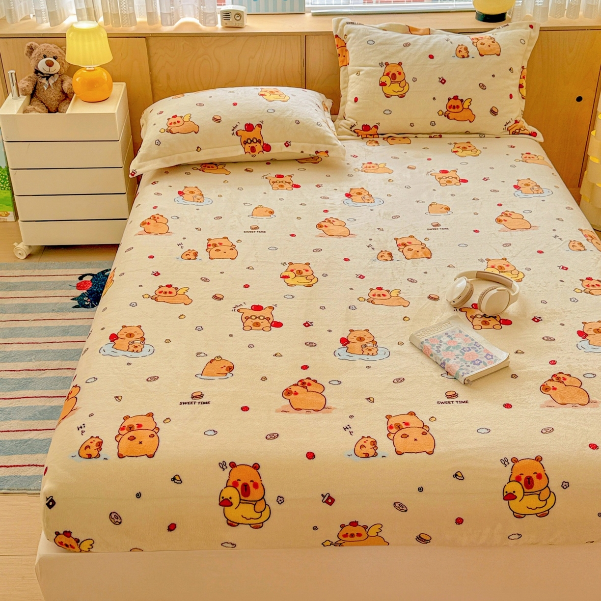 91家纺网 家纺一手货源 找家纺 名兮家居 2025新款高克重印花牛奶绒单床笠床笠单件 贪吃巴拉