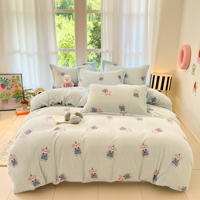 91家纺网 家纺一手货源 找家纺 寐居家纺 2025新款印花牛奶绒四件套 洛洛小狗