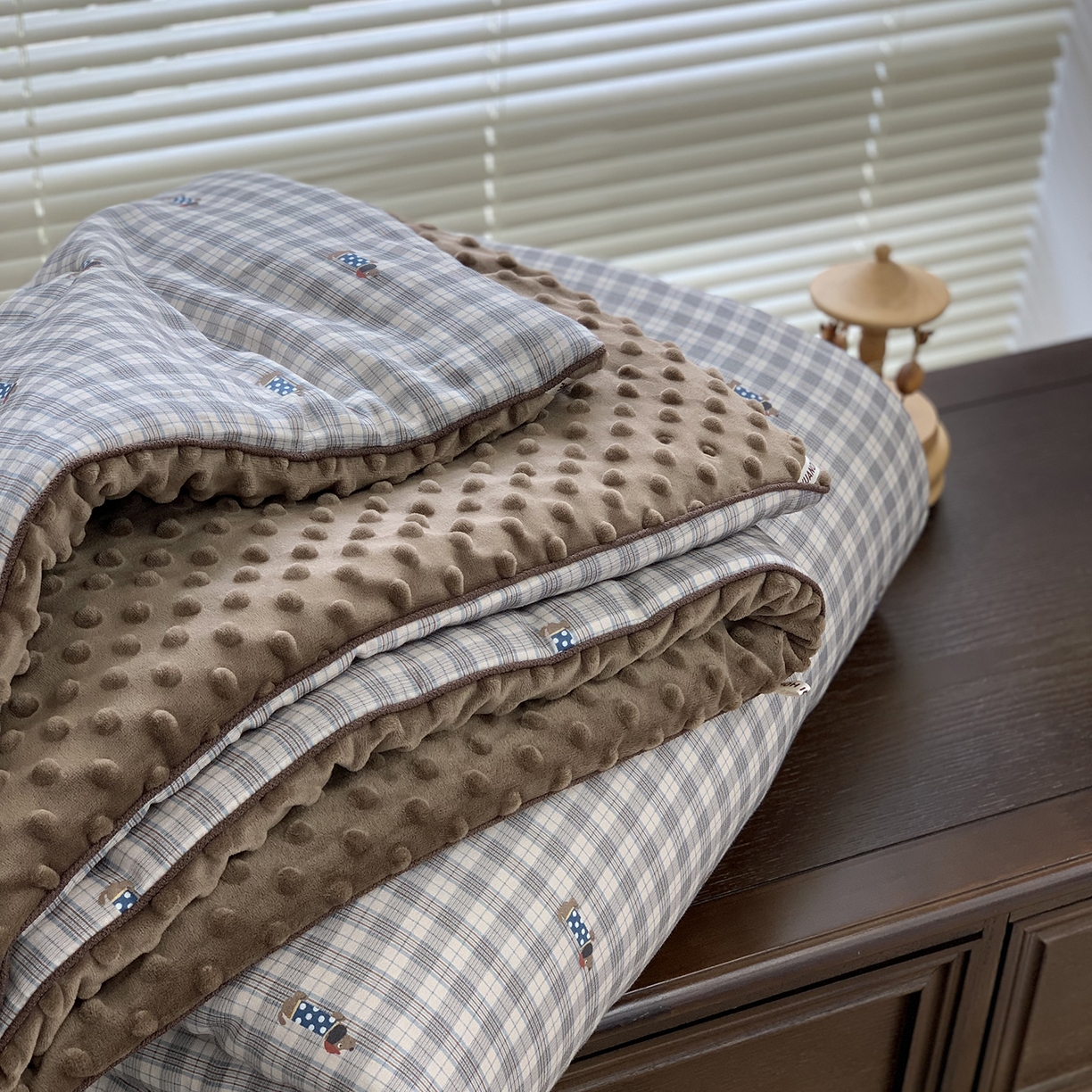 91家纺网 家纺一手货源 找家纺 源启生活 2025新款全棉双层纱豆豆被被子被芯 乐野