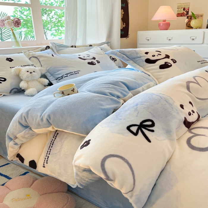 寐居家纺 2025新款印花牛奶绒四件套 熊猫团团