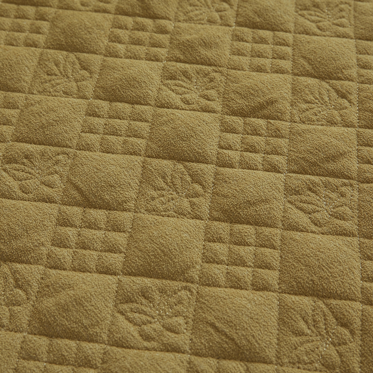 91家纺网 家纺一手货源 找家纺 宜凡家纺 2025新款A类棉绒刺绣花夹棉床盖四件套--梦回罗马 梦回罗马 姜黄