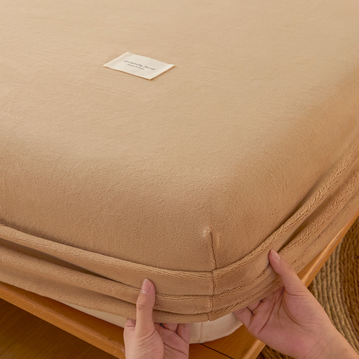 91家纺网 家纺一手货源 找家纺 衿成家纺 2025新款牛奶绒单床笠床笠单件系列 卡其