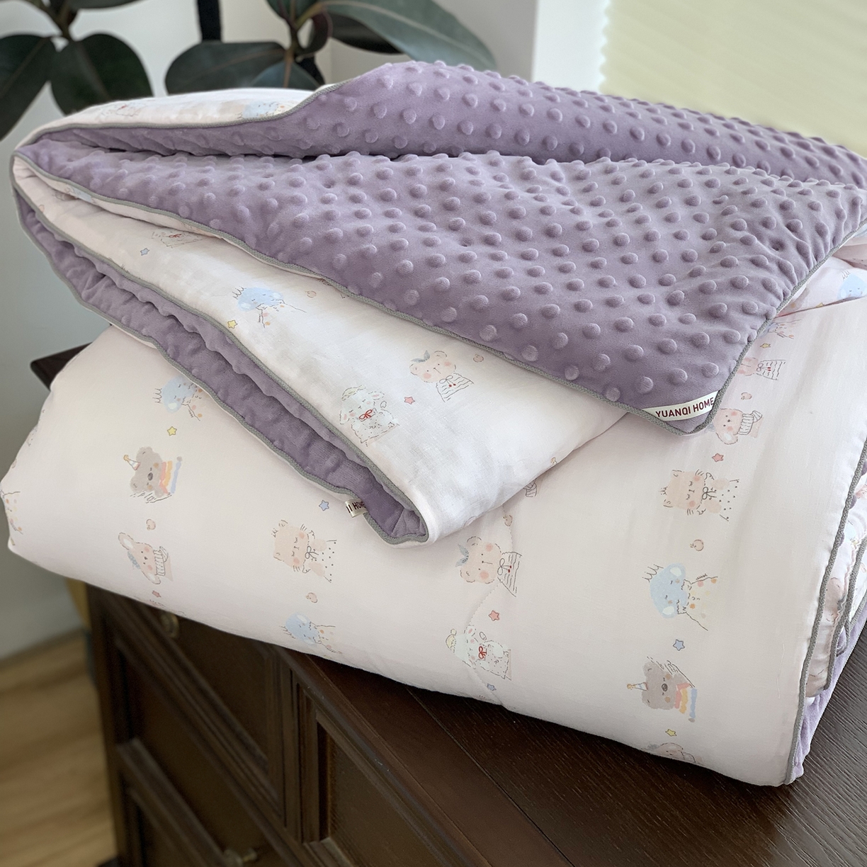 91家纺网 家纺一手货源 找家纺 源启生活 2025新款全棉双层纱豆豆被被子被芯 玛卡巴卡