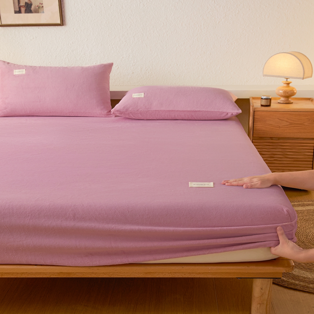 91家纺网 家纺一手货源 找家纺 衿成家纺 2025新款牛奶绒单床笠床笠单件系列 豆沙奶昔