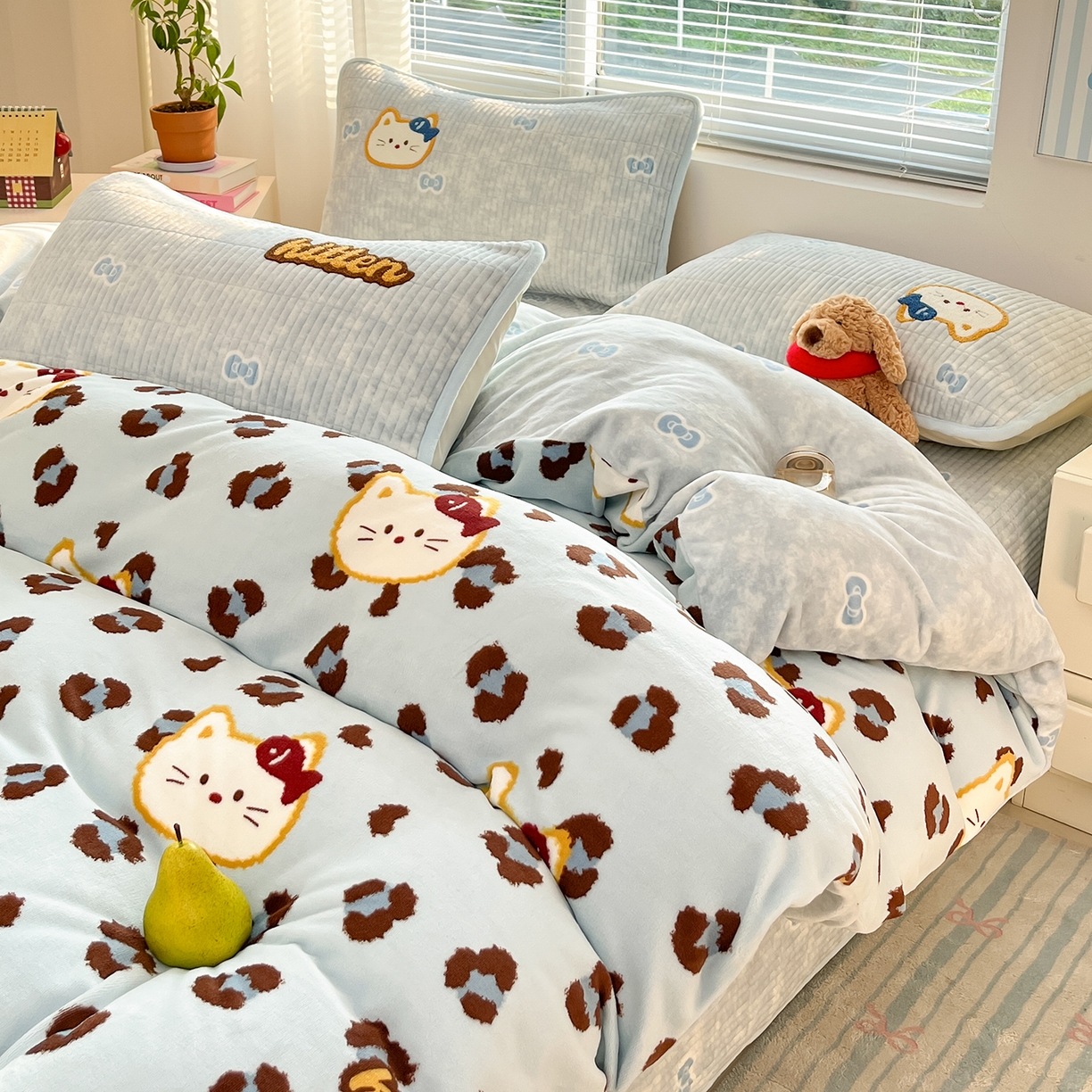 91家纺网 家纺一手货源 找家纺 寐居家纺 2025新款A类牛奶绒床盖款四件套 豹纹kt喵