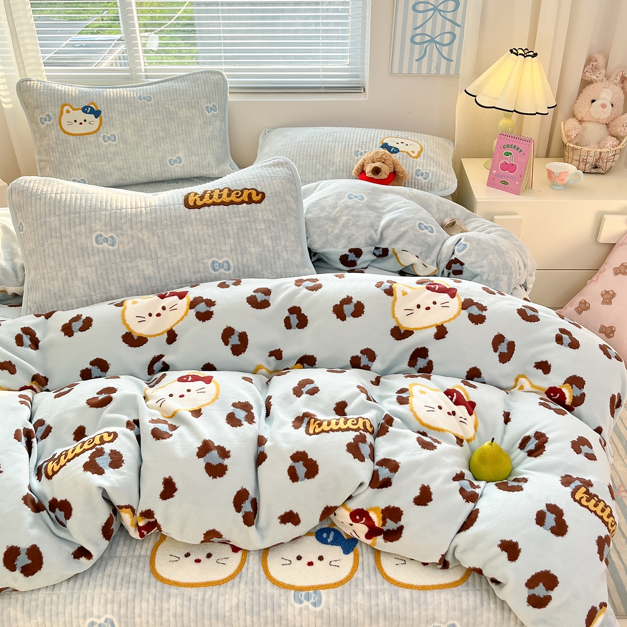 91家纺网 家纺一手货源 找家纺 寐居家纺 2025新款A类牛奶绒床盖款四件套 豹纹kt喵