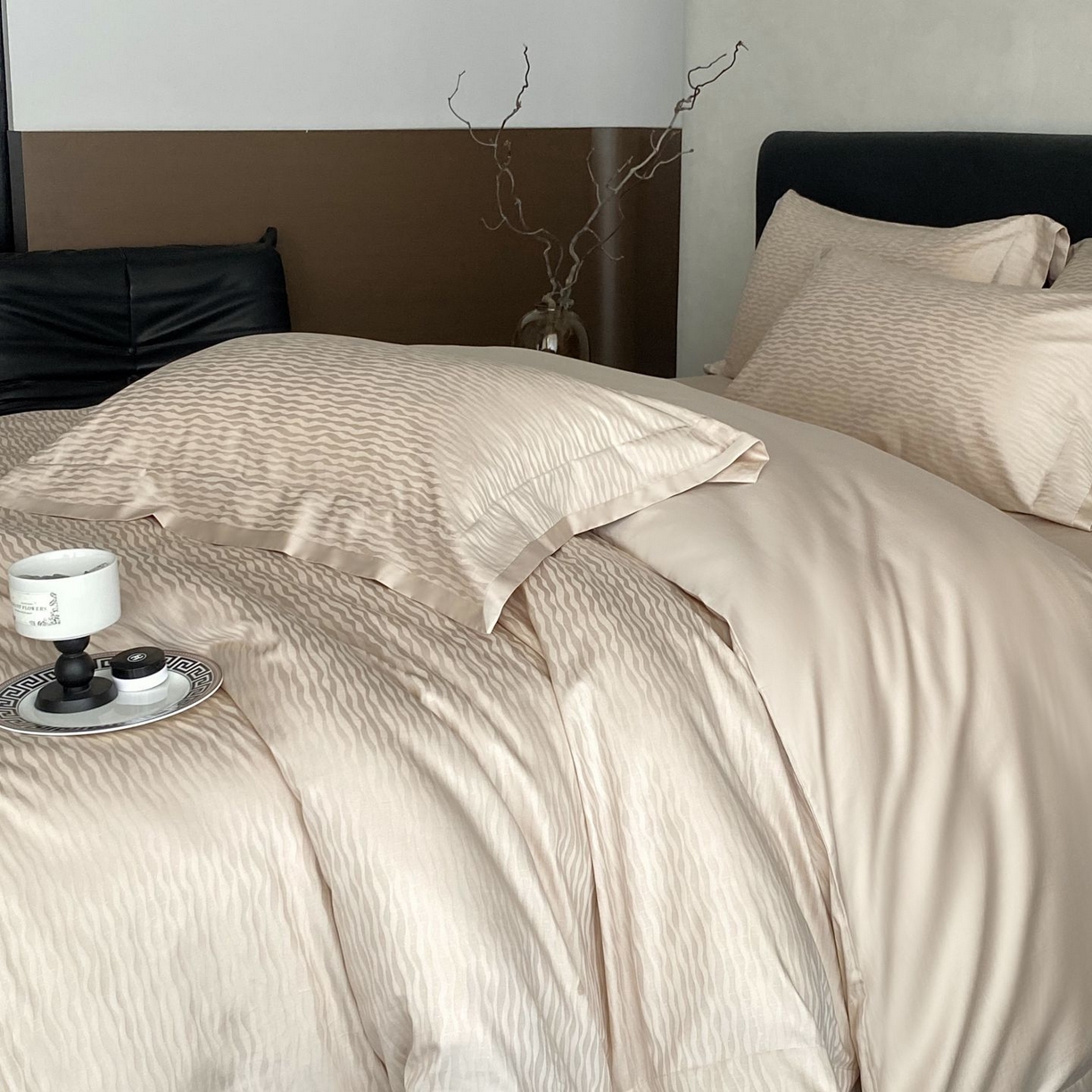 91家纺网 家纺一手货源 找家纺 时亿家居 2025新款100支染色长绒棉提花四件套 露丝