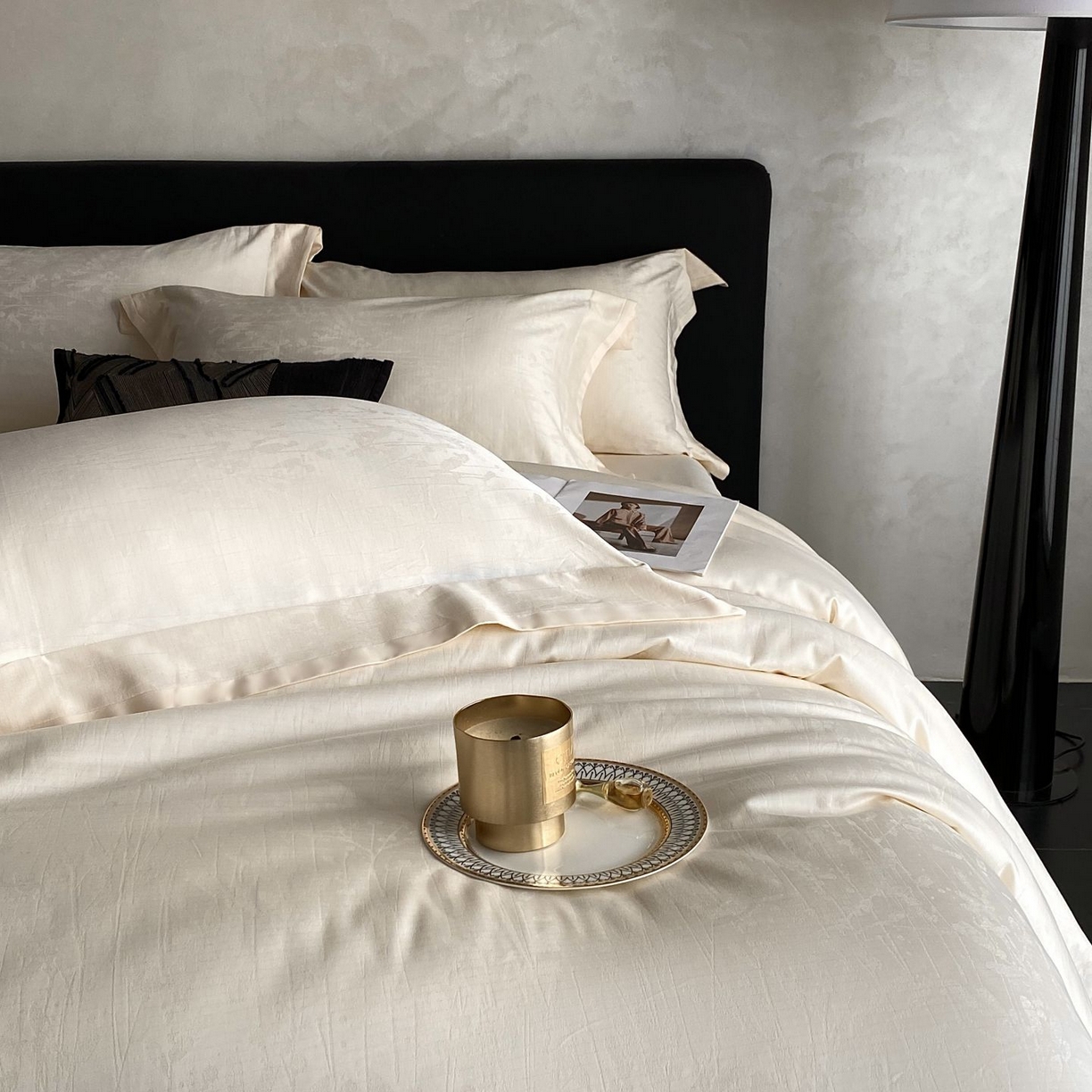 91家纺网 家纺一手货源 找家纺 时亿家居 2025新款100支染色长绒棉提花四件套 繁花