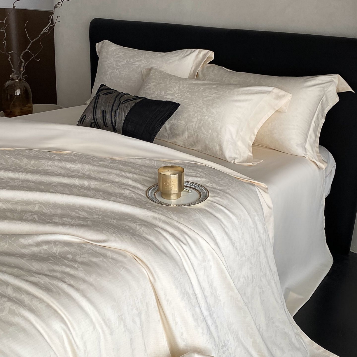 91家纺网 家纺一手货源 找家纺 时亿家居 2025新款100支染色长绒棉提花四件套 繁花