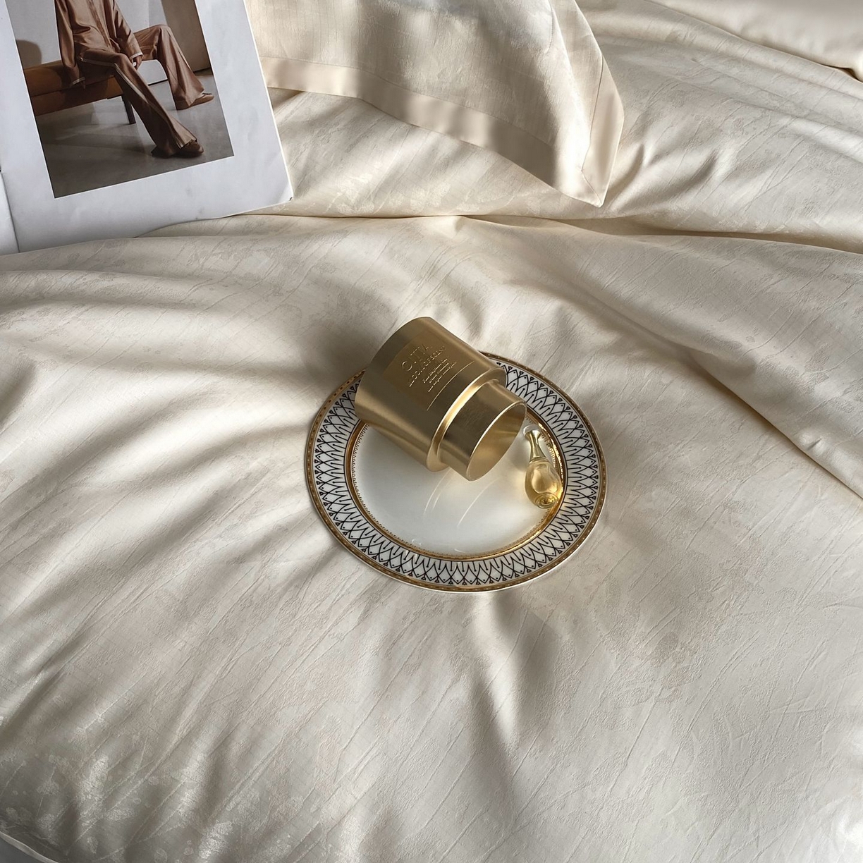 91家纺网 家纺一手货源 找家纺 时亿家居 2025新款100支染色长绒棉提花四件套 繁花