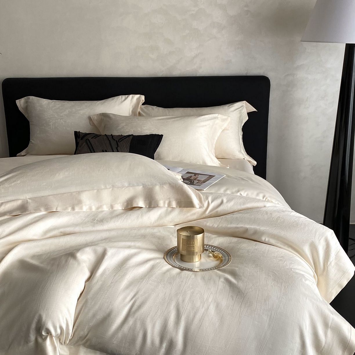 91家纺网 家纺一手货源 找家纺 时亿家居 2025新款100支染色长绒棉提花四件套 繁花