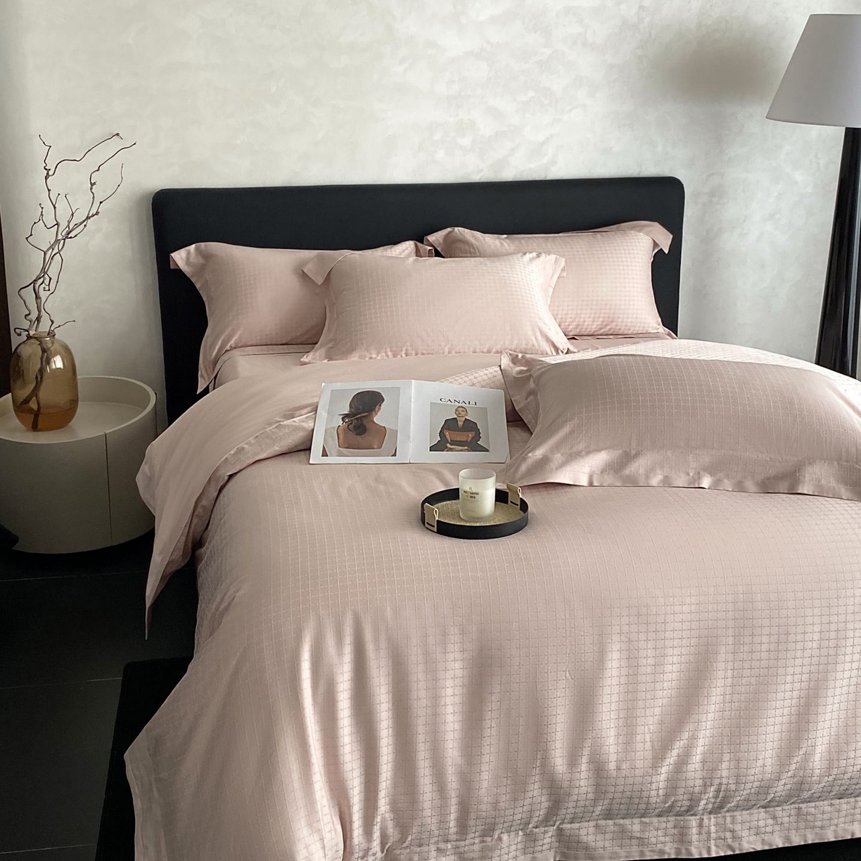 91家纺网 家纺一手货源 找家纺 时亿家居 2025新款100支染色长绒棉提花四件套 蜜可