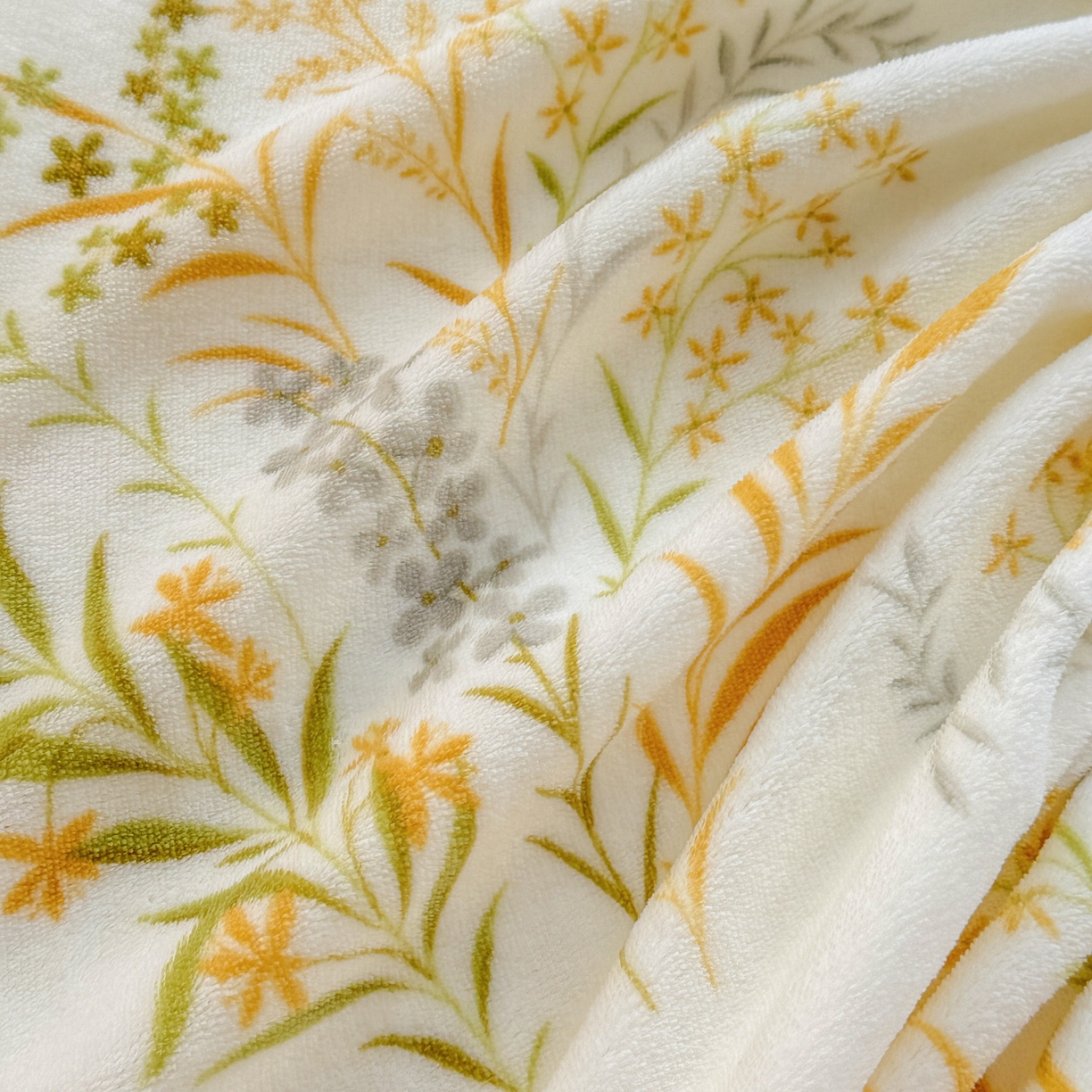 91家纺网 家纺一手货源 找家纺 名兮家居 2025新款高克重印花牛奶绒单床笠床笠单件 仙草