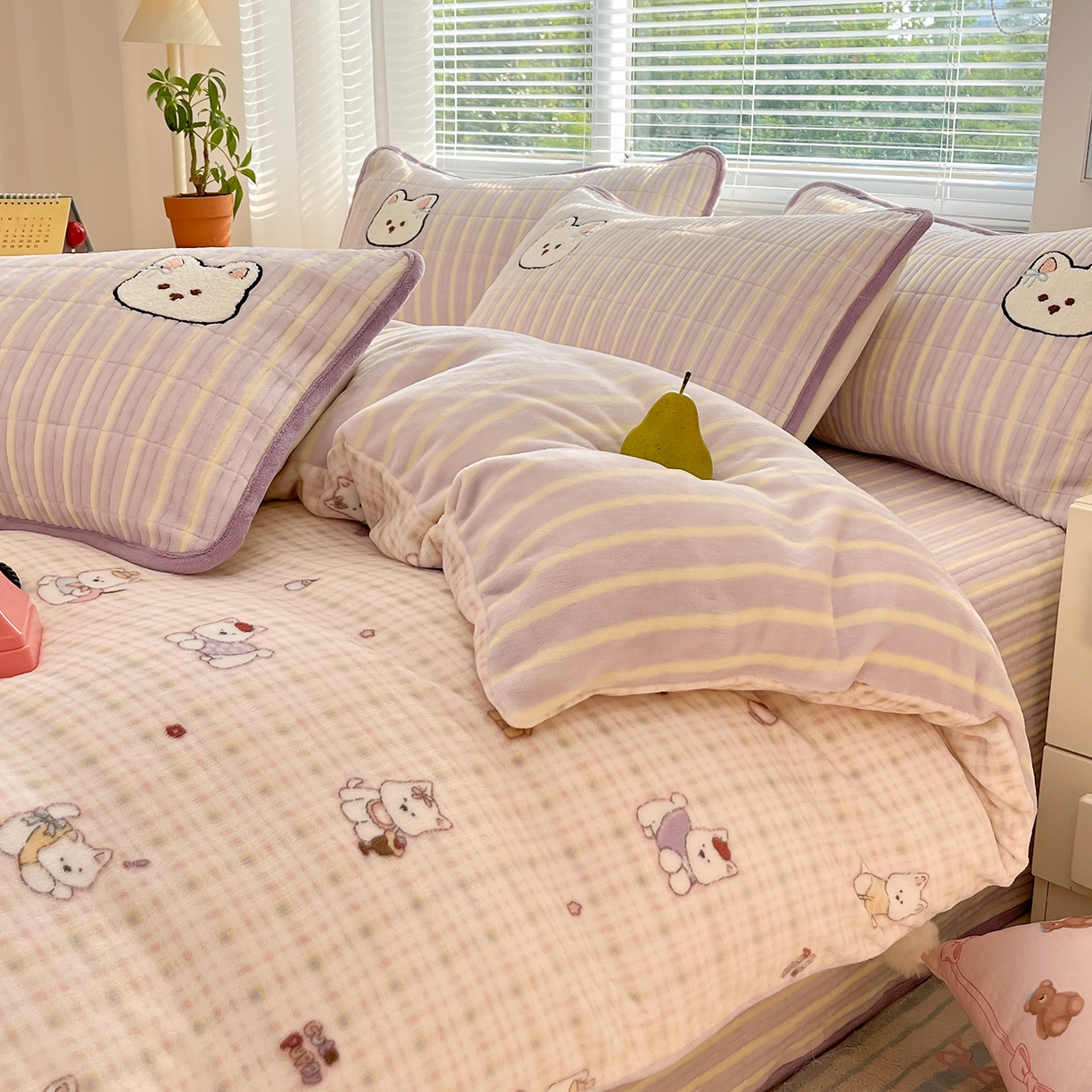 91家纺网 家纺一手货源 找家纺 寐居家纺 2025新款A类牛奶绒床盖款四件套 星黛小奶狗