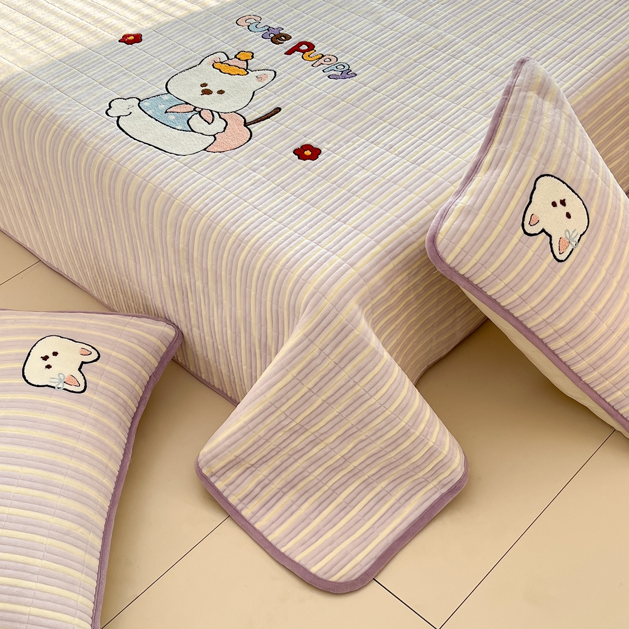 91家纺网 家纺一手货源 找家纺 寐居家纺 2025新款A类牛奶绒床盖款四件套 星黛小奶狗