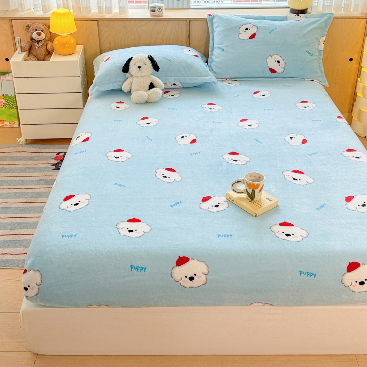 91家纺网 家纺一手货源 找家纺 名兮家居 2025新款高克重印花牛奶绒单床笠床笠单件 小红帽