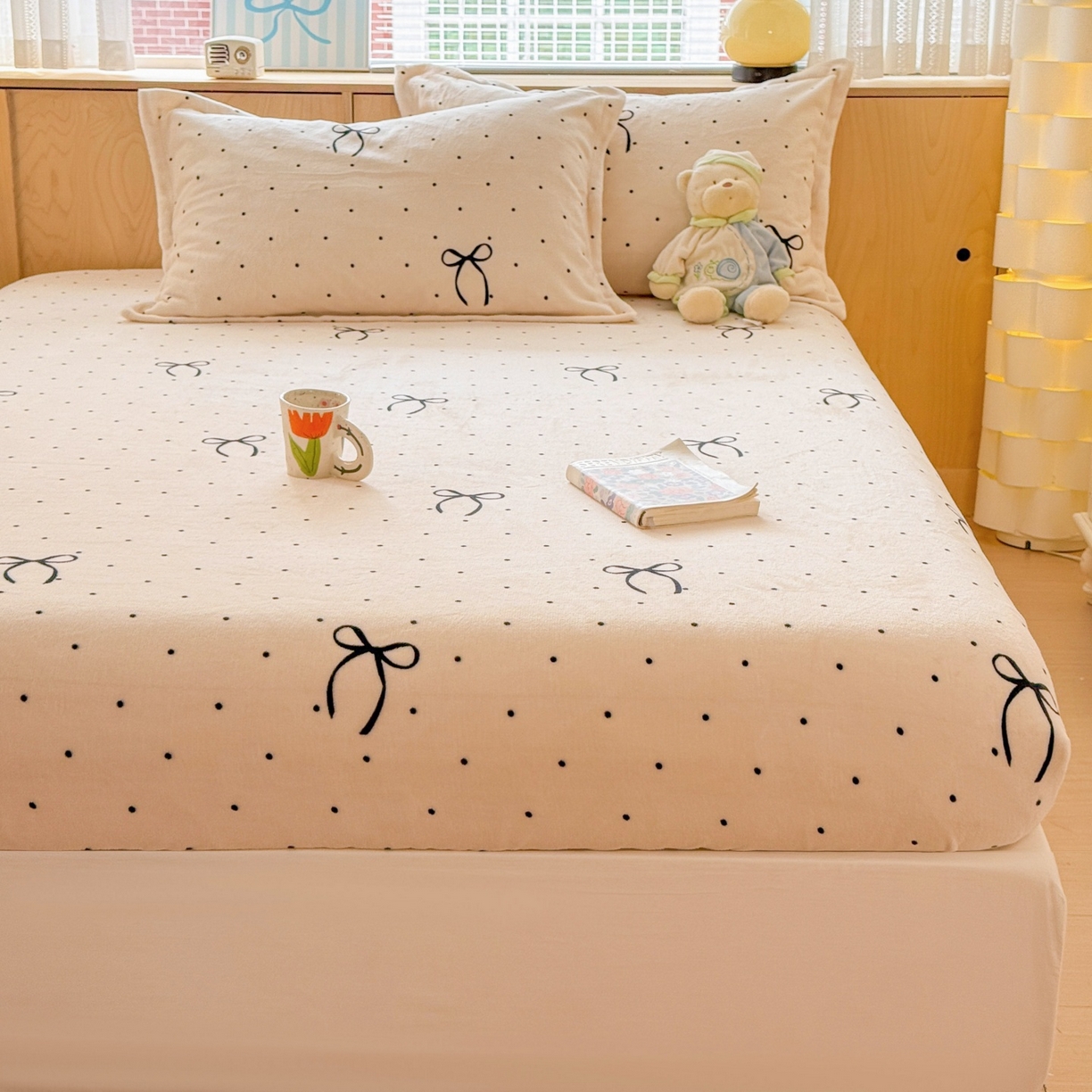 91家纺网 家纺一手货源 找家纺 名兮家居 2025新款高克重印花牛奶绒单床笠床笠单件 小确幸