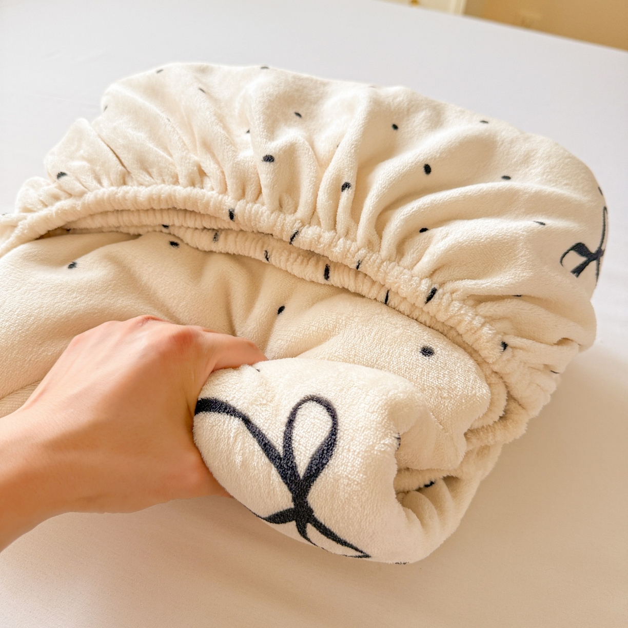 91家纺网 家纺一手货源 找家纺 名兮家居 2025新款高克重印花牛奶绒单床笠床笠单件 小确幸