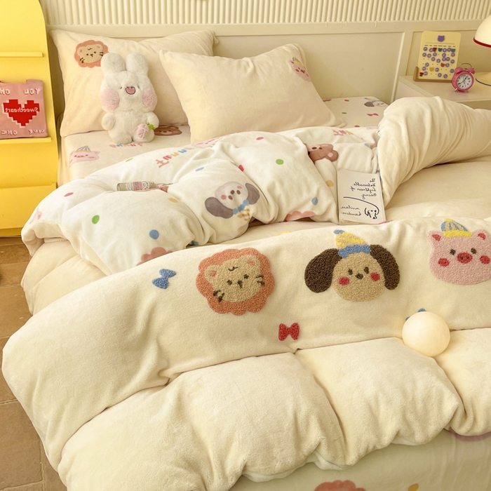 91家纺网 家纺一手货源 找家纺 寐居家纺 2025新款牛奶绒大版毛巾绣床单款四件套 宠物大会