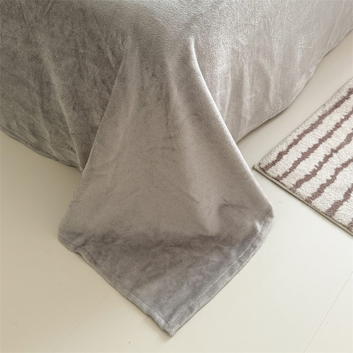 91家纺网 家纺一手货源 找家纺 慕晨 2025新款卡通可爱大版印花牛奶绒加厚保暖小清新四件套直播 遨游太空