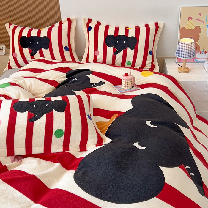 91家纺网 家纺一手货源 找家纺 慕晨 2025新款卡通可爱大版印花牛奶绒加厚保暖小清新四件套直播 波点象