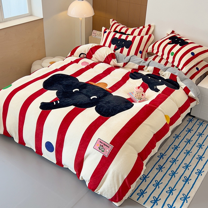 91家纺网 家纺一手货源 找家纺 慕晨 2025新款卡通可爱大版印花牛奶绒加厚保暖小清新四件套直播 波点象