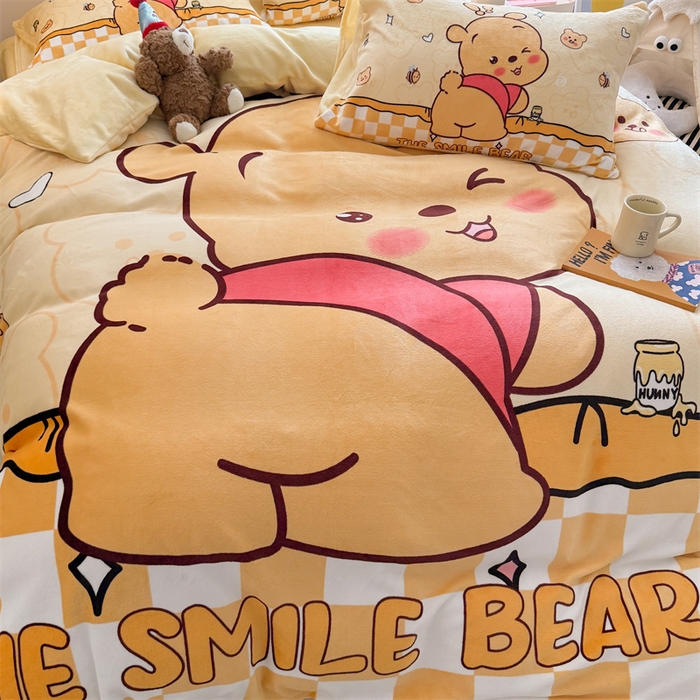 91家纺网 家纺一手货源 找家纺 慕晨 2025新款卡通可爱大版印花牛奶绒加厚保暖小清新四件套直播 搞怪小熊