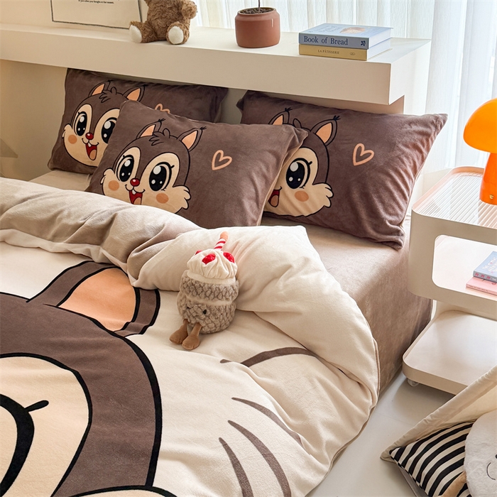 91家纺网 家纺一手货源 找家纺 慕晨 2025新款卡通可爱大版印花牛奶绒加厚保暖小清新四件套直播 可爱松鼠