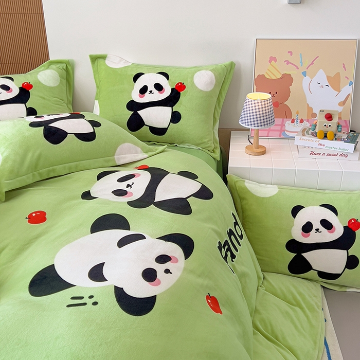 91家纺网 家纺一手货源 找家纺 慕晨 2025新款卡通可爱大版印花牛奶绒加厚保暖小清新四件套直播 熊猫乐园