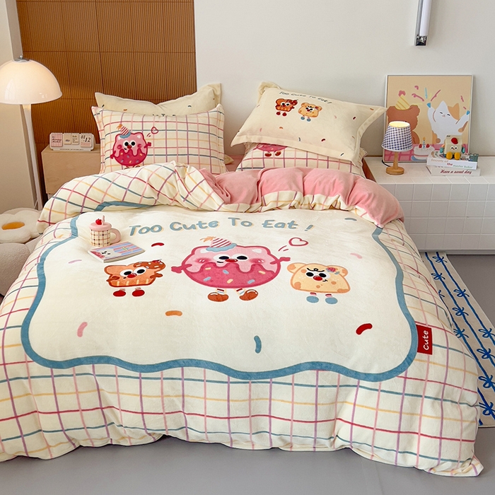 91家纺网 家纺一手货源 找家纺 慕晨 2025新款卡通可爱大版印花牛奶绒加厚保暖小清新四件套直播 奶油芝士